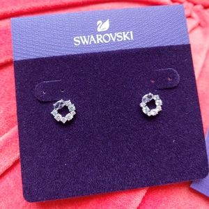 Swarovski blue/clear stud earrings